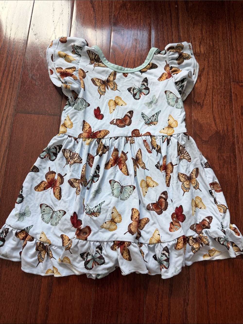 NWOT Girls White Butterfly Flutter-Sleeve Dress